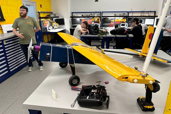 Building a small plane in the Lane Innovation Hub